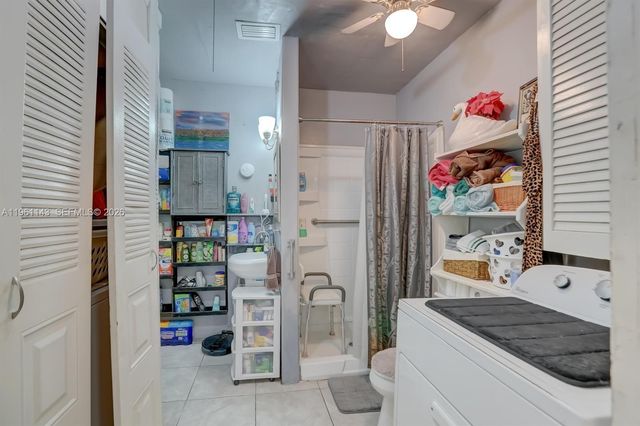 2200 SW 42nd Way, Fort Lauderdale, FL 33317