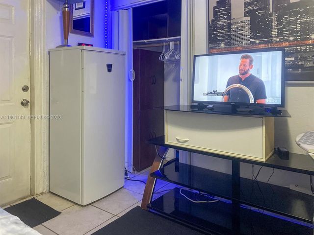 2200 SW 42nd Way, Fort Lauderdale, FL 33317