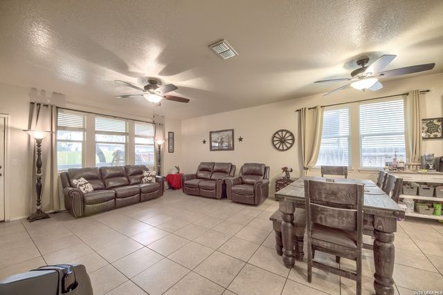 10727 Bushbuck Field, San Antonio, TX 78245