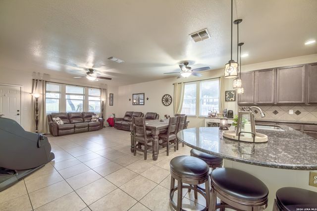 10727 Bushbuck Field, San Antonio, TX 78245