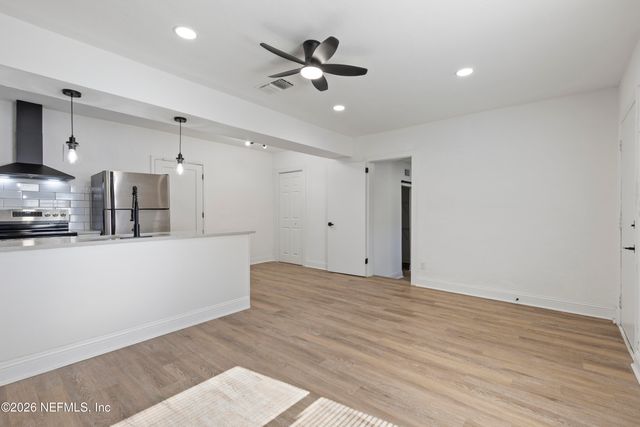 5873 OAKLANE Drive, Jacksonville, FL 32244