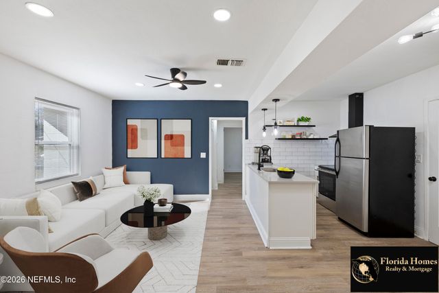 5873 OAKLANE Drive, Jacksonville, FL 32244