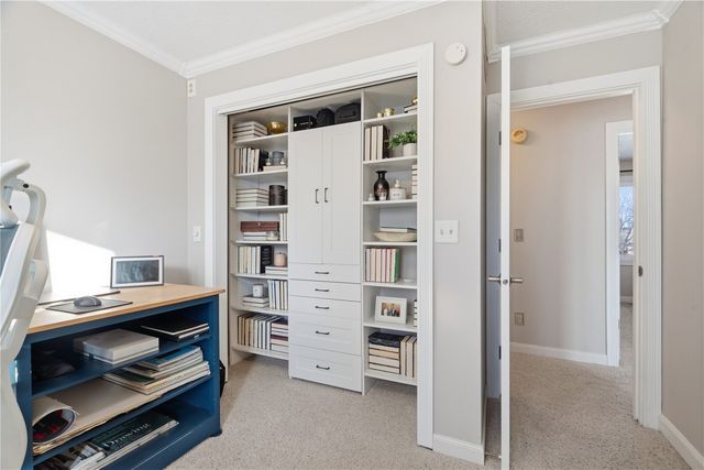 3270 28th Ave, Marion, IA 52302