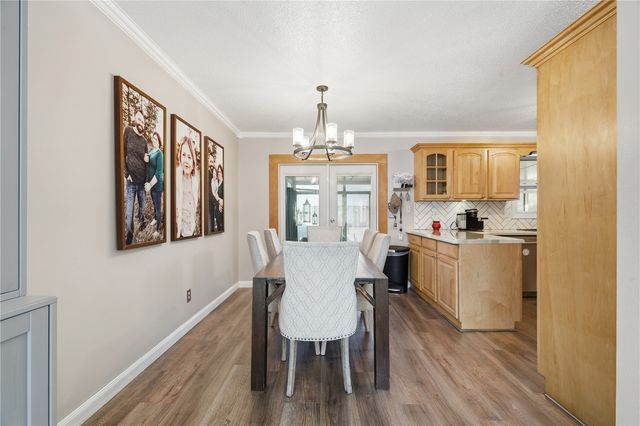 3270 28th Ave, Marion, IA 52302