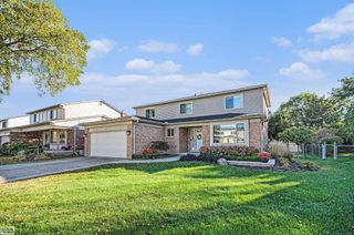 45990 Meadow Lane, Macomb, MI 48044