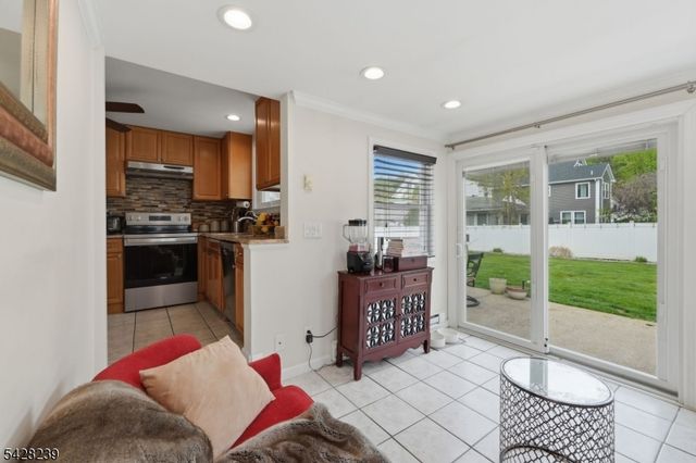 2419 Mountain Ave, Scotch Plains Twp., NJ 07076