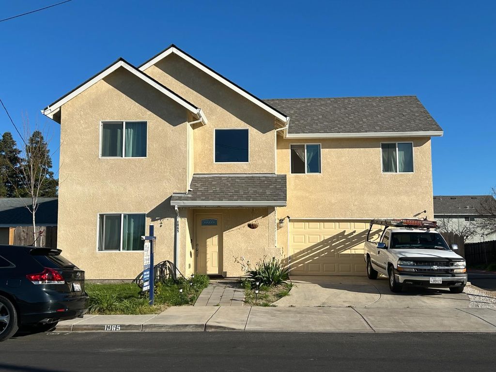 1065 Vermont Ave, Turlock, CA 95380
