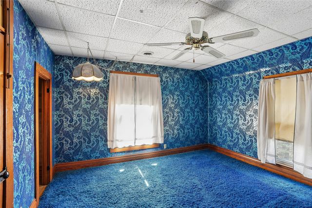 509 E Robinson Street, Knoxville, IA 50138