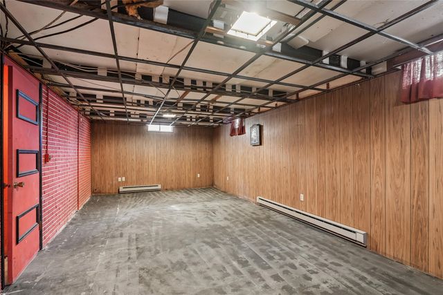 509 E Robinson Street, Knoxville, IA 50138