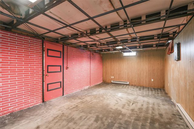 509 E Robinson Street, Knoxville, IA 50138