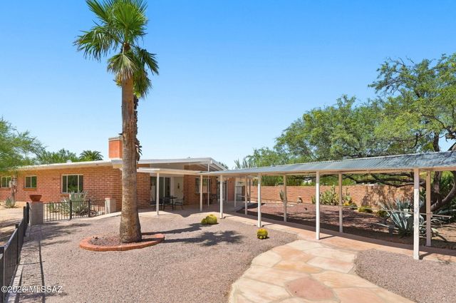 1045 W San Miguel Circle, Tucson, AZ 85704