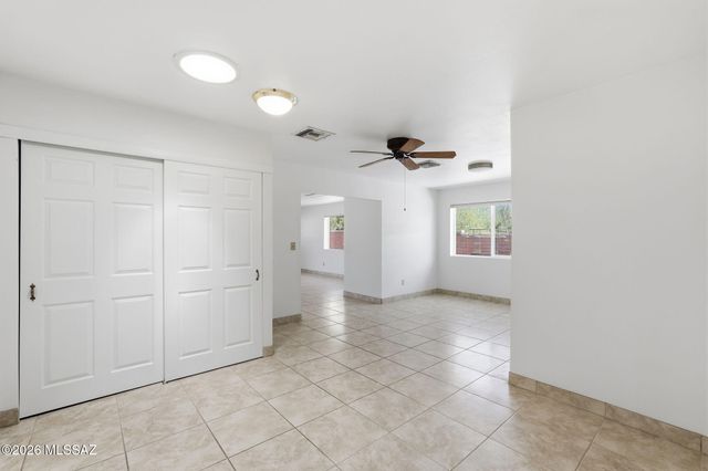 1045 W San Miguel Circle, Tucson, AZ 85704