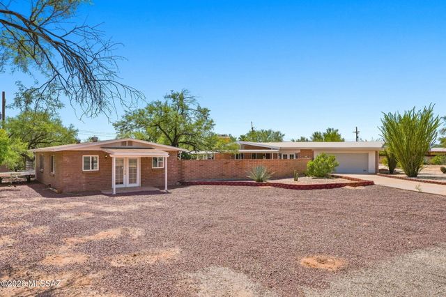 1045 W San Miguel Circle, Tucson, AZ 85704