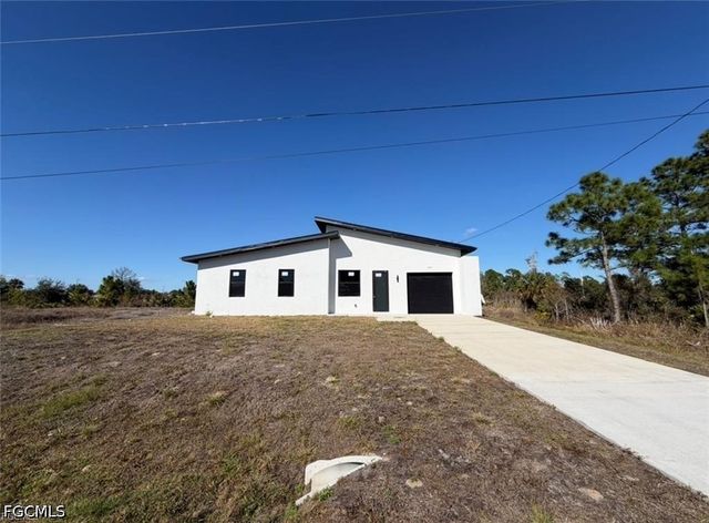 3107 Meadow RD, Lehigh Acres, FL 33974