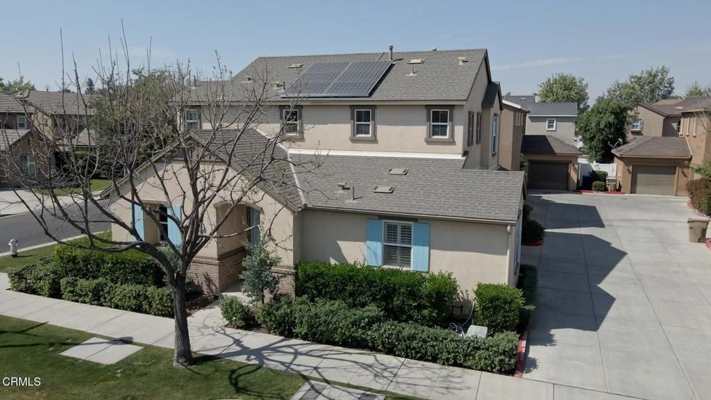 Image 31 of property listing at 1927 Holt Rinehart Avenue, Bakersfield, CA 93311