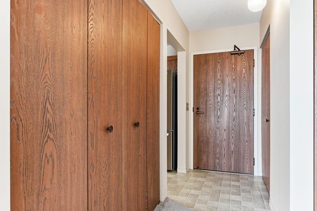 2601 Kenzie Terrace 425, Saint Anthony, MN 55418