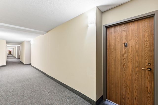 2601 Kenzie Terrace 425, Saint Anthony, MN 55418