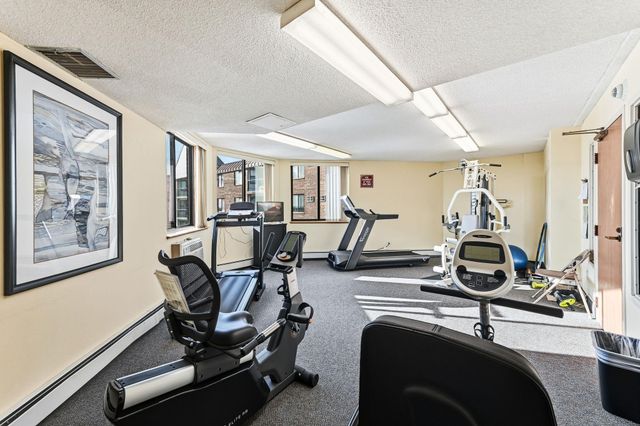 2601 Kenzie Terrace 425, Saint Anthony, MN 55418