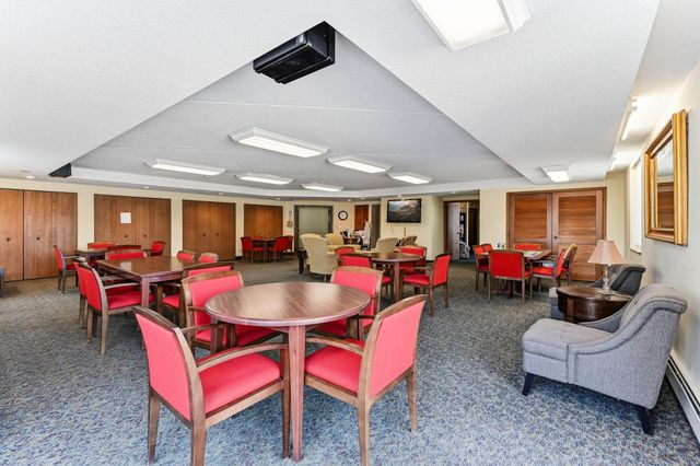 2601 Kenzie Terrace 425, Saint Anthony, MN 55418