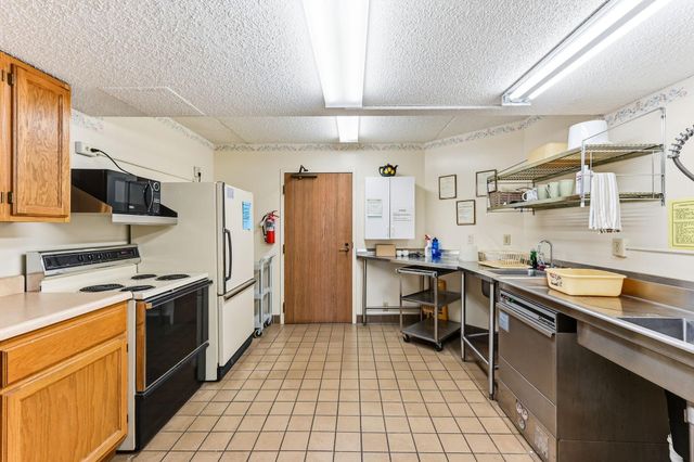 2601 Kenzie Terrace 425, Saint Anthony, MN 55418