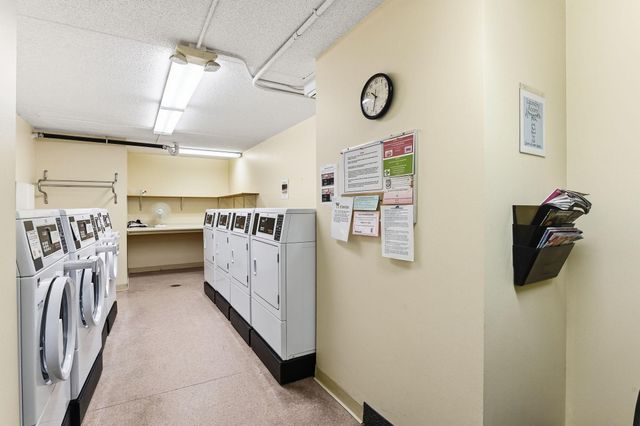 2601 Kenzie Terrace 425, Saint Anthony, MN 55418