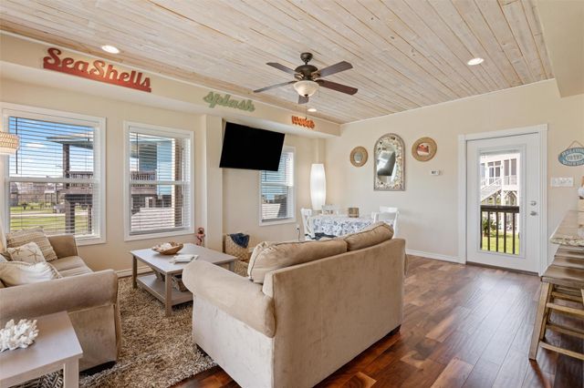 821 Salt Cedar Lane, Port Bolivar, TX 77650