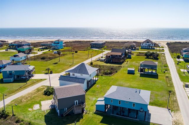 821 Salt Cedar Lane, Port Bolivar, TX 77650