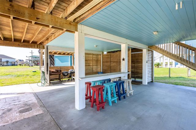 821 Salt Cedar Lane, Port Bolivar, TX 77650