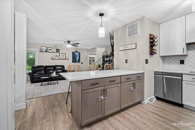 37 S Bereman Road, Montgomery, IL 60538
