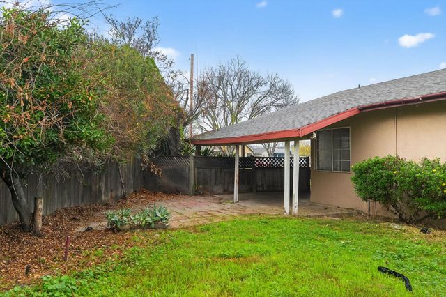 379 E 22nd St, Tracy, CA 95376