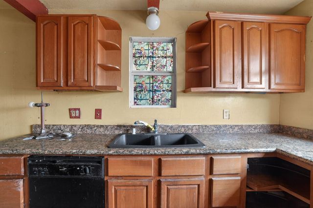 379 E 22nd St, Tracy, CA 95376