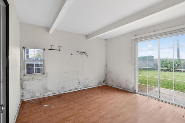 379 E 22nd St, Tracy, CA 95376