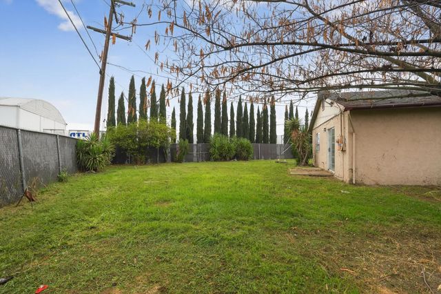 379 E 22nd St, Tracy, CA 95376