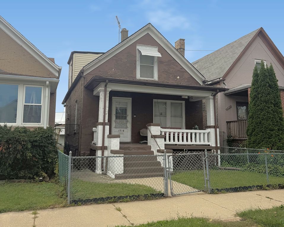 1718 N Ridgeway Avenue, Chicago, IL 60647 — exterior