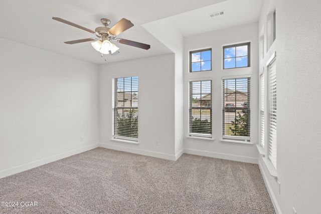 4618 W 26th Place, Joplin, MO 64804