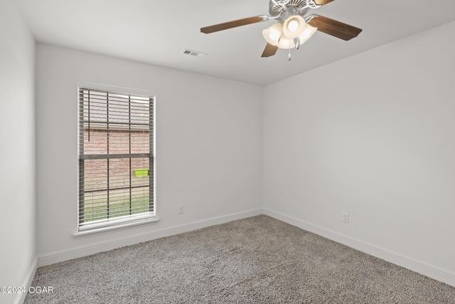 4618 W 26th Place, Joplin, MO 64804