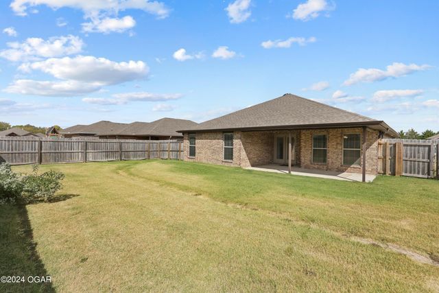 4618 W 26th Place, Joplin, MO 64804