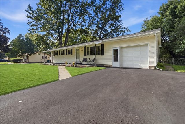 128 Lalanne Road, Henrietta, NY 14623