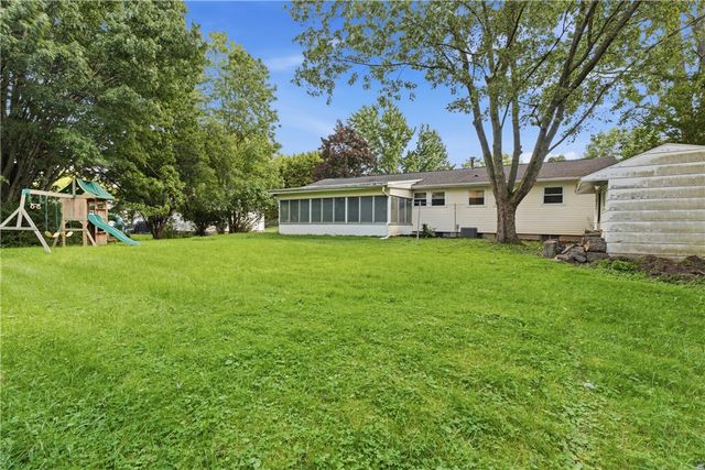 128 Lalanne Road, Henrietta, NY 14623