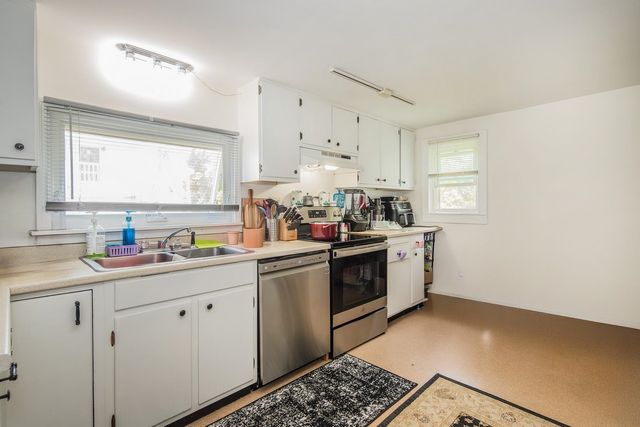 15 Chaplin Avenue, Rutland City, VT 05701