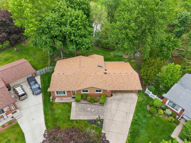 11971 Fairview Drive, Sterling Heights, MI 48312