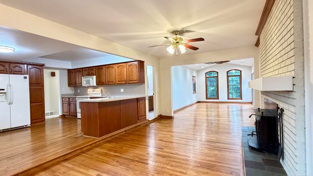 11971 Fairview Drive, Sterling Heights, MI 48312