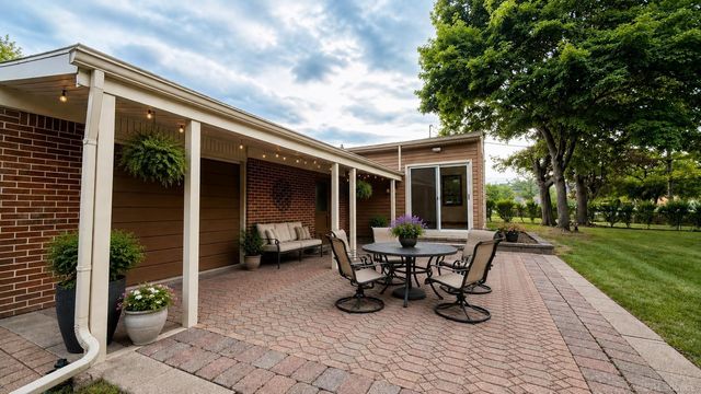 11971 Fairview Drive, Sterling Heights, MI 48312