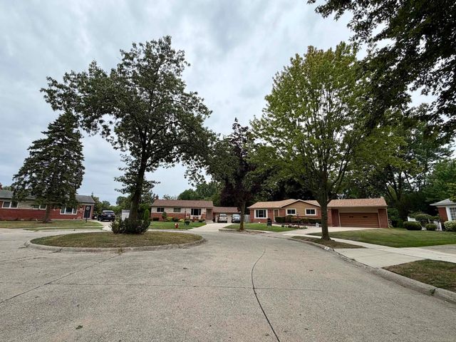 11971 Fairview Drive, Sterling Heights, MI 48312