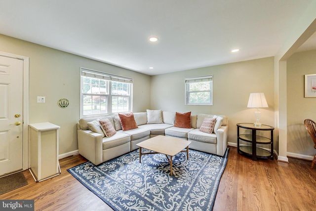 4715 OXBOW RD, Rockville, MD 20852