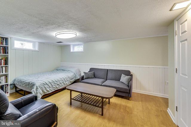 4715 OXBOW RD, Rockville, MD 20852