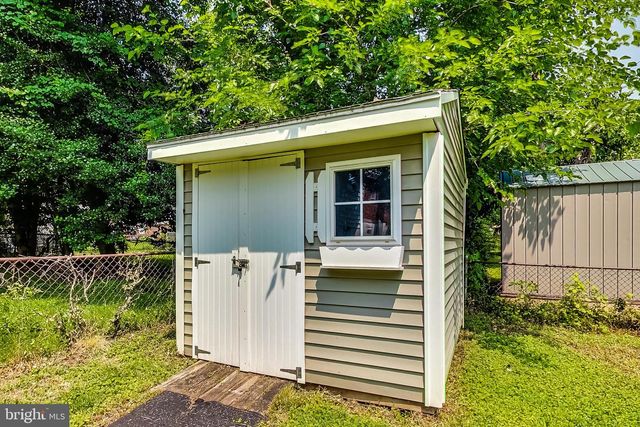 4715 OXBOW RD, Rockville, MD 20852