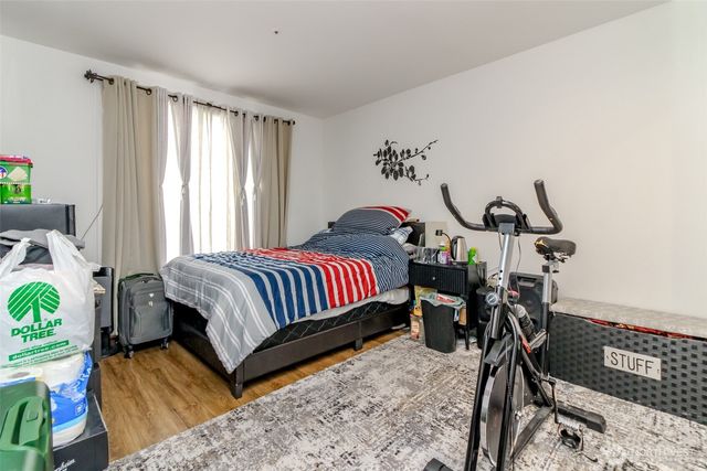 9307 S 237th Place, Kent, WA 98031