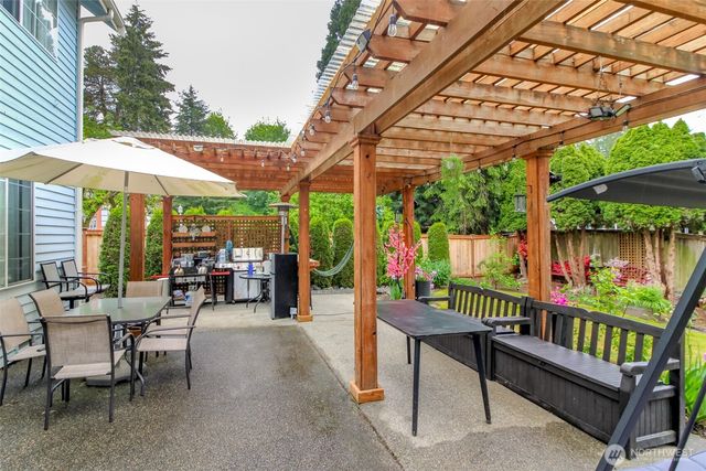 9307 S 237th Place, Kent, WA 98031