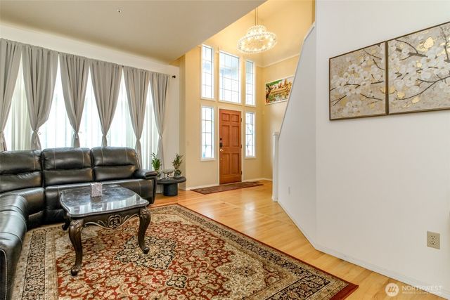 9307 S 237th Place, Kent, WA 98031
